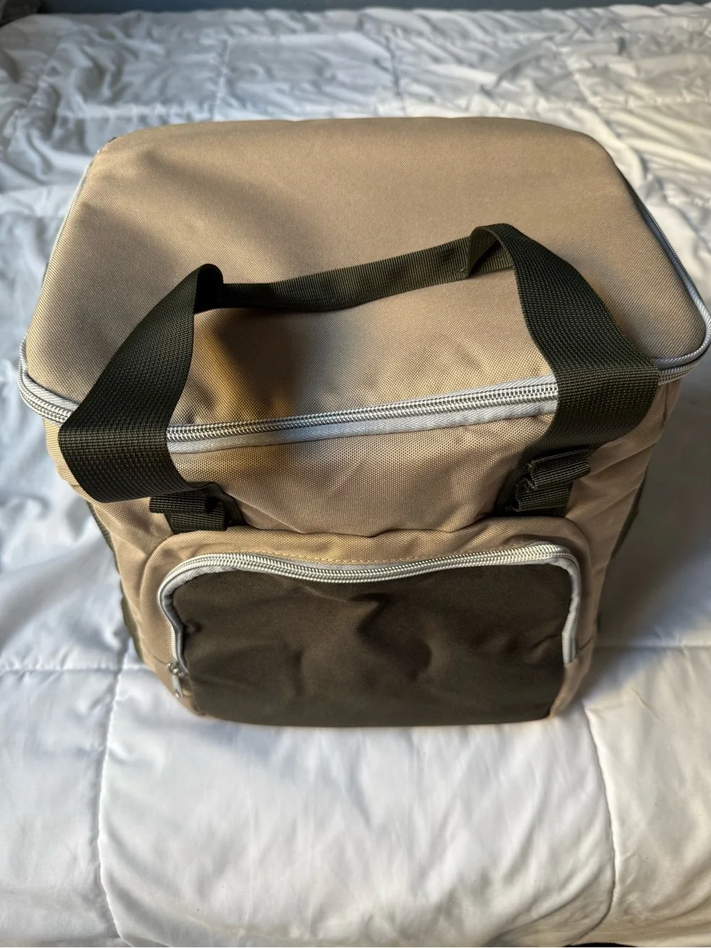 Insulated Men's Cooler Bag - Silver Interior, Black Trim